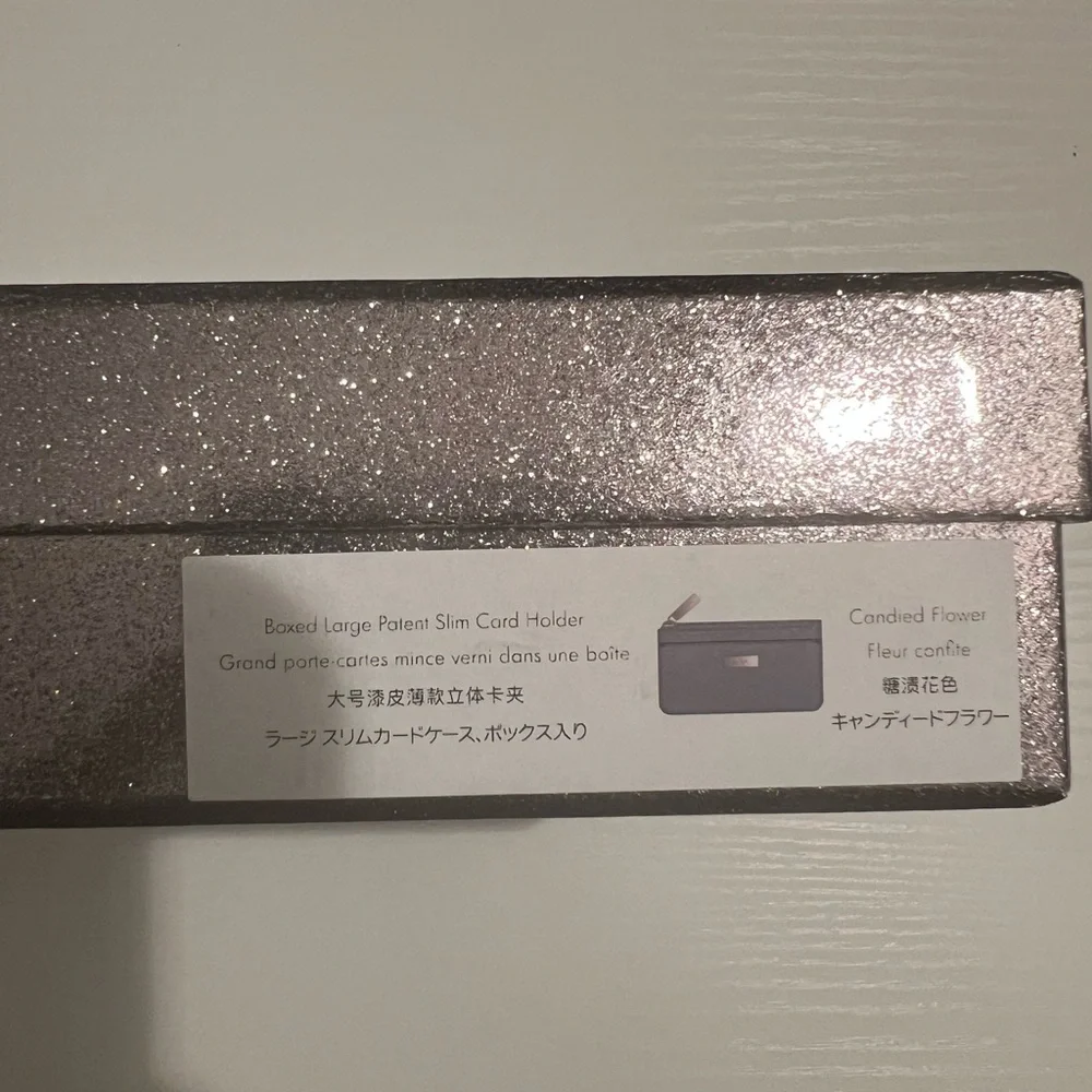 Kate Spade Patent Leather Kenzie Wallet (New in box) - Picture 3 of 7